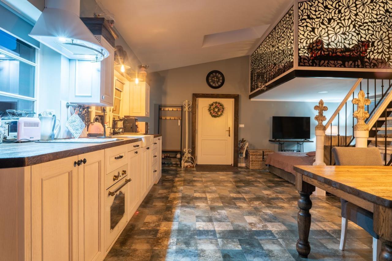 Apartman Okamih บันสกา ชีอาว์นีซา ภายนอก รูปภาพ